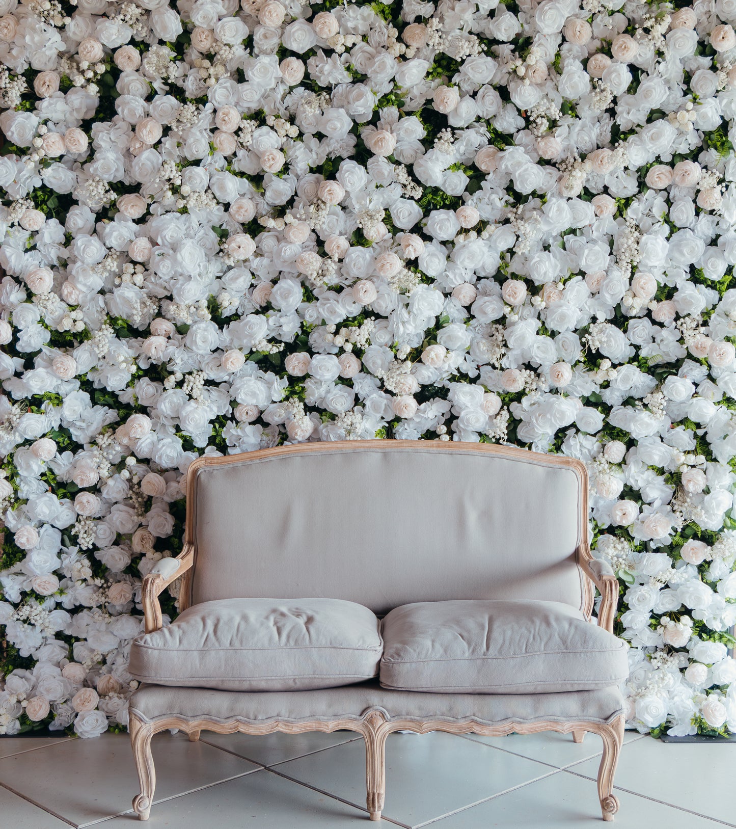 The Maeva Flower Wall